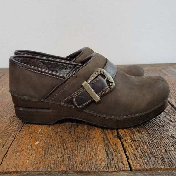 Dansko Pammy Milled Nubuck Leather Clog - Picture 2 of 9